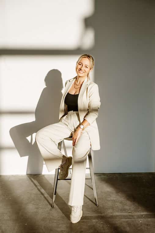 candida-maxjan-about-17